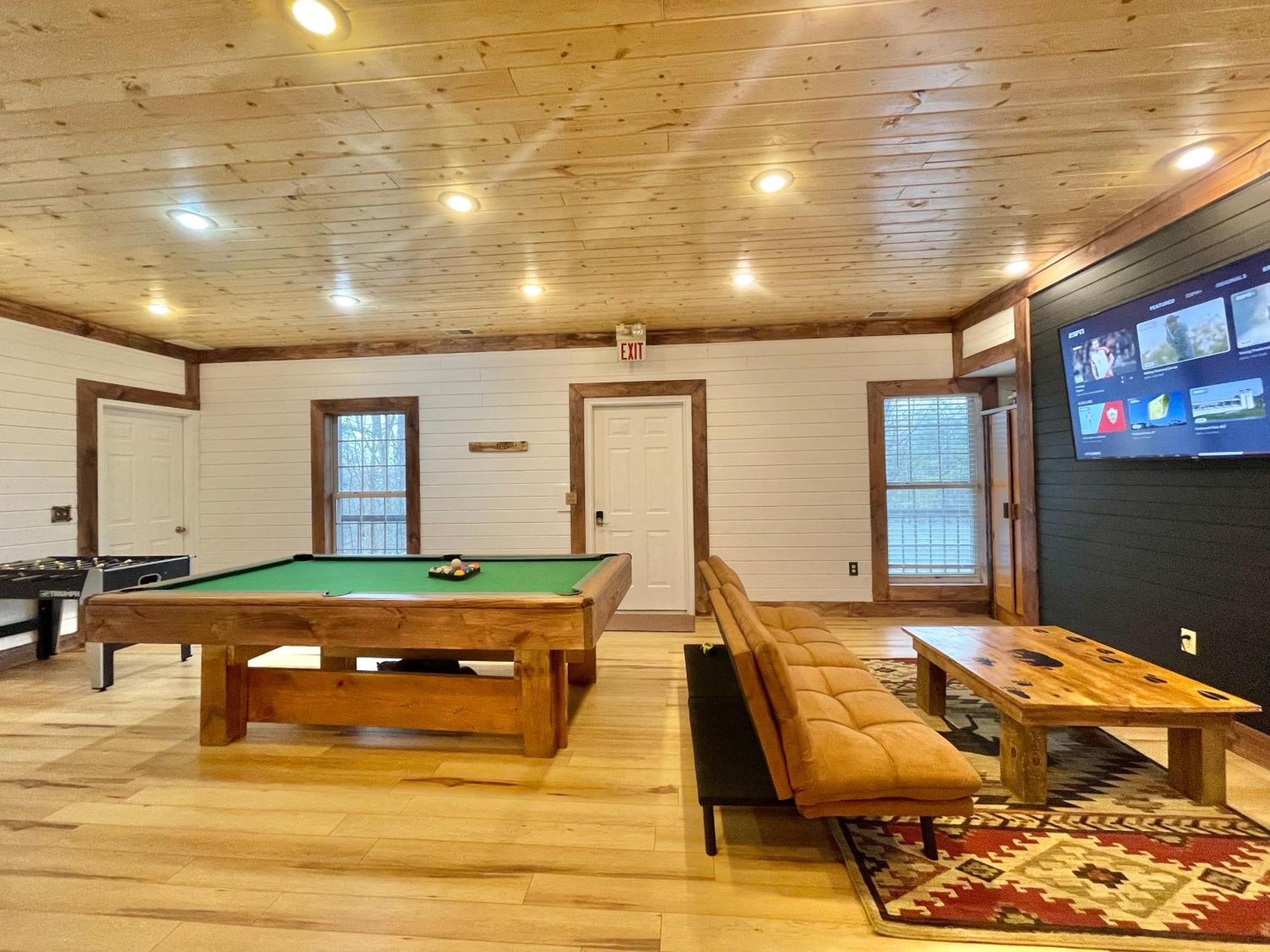 Lazy Bear Cabin Севьервилл Экстерьер фото