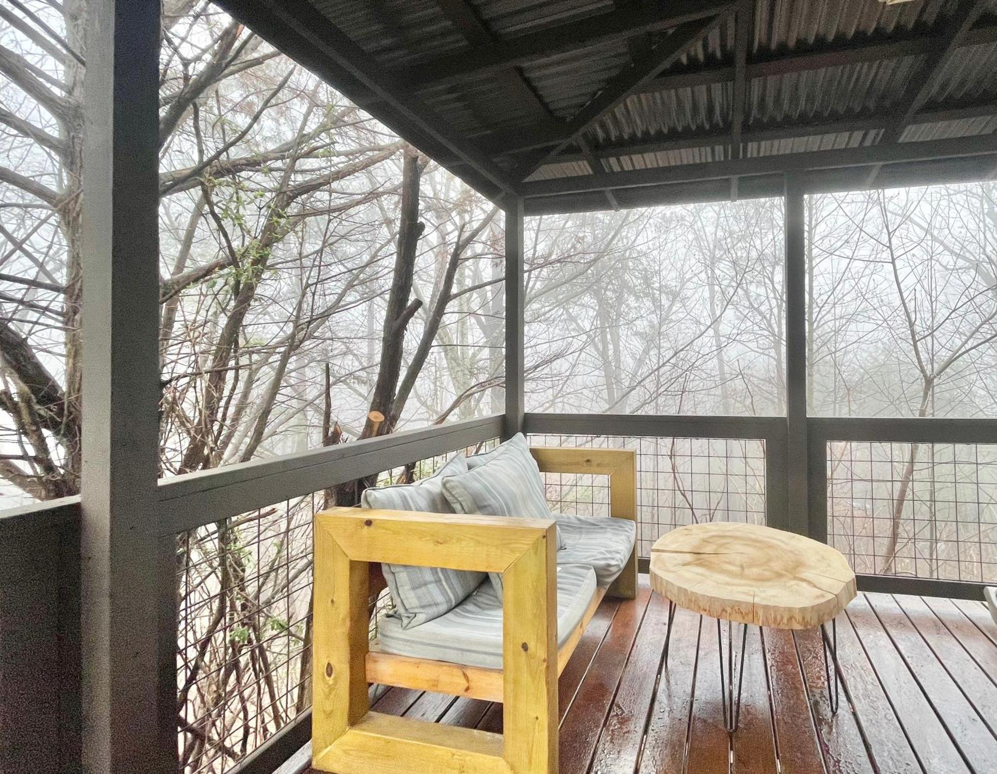 Lazy Bear Cabin Севьервилл Экстерьер фото