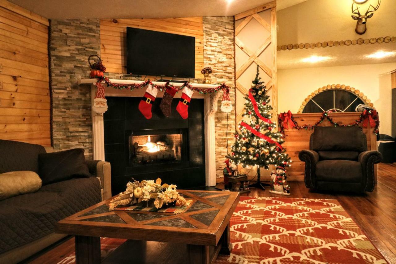 Lazy Bear Cabin Севьервилл Экстерьер фото